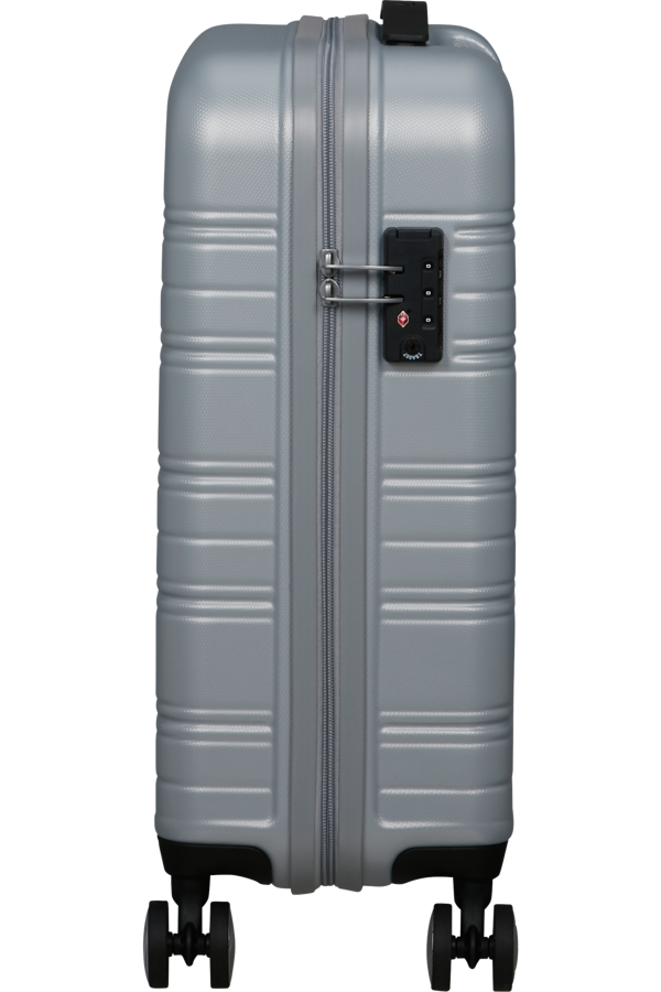 Mala de Cabine 55cm 4 Rodas Prateada - High Turn | American Tourister®