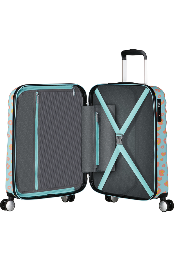 Mala de Cabine 55cm 4 Rodas Minnie Pontos Pastel - WaveBreaker Disney | American Tourister®